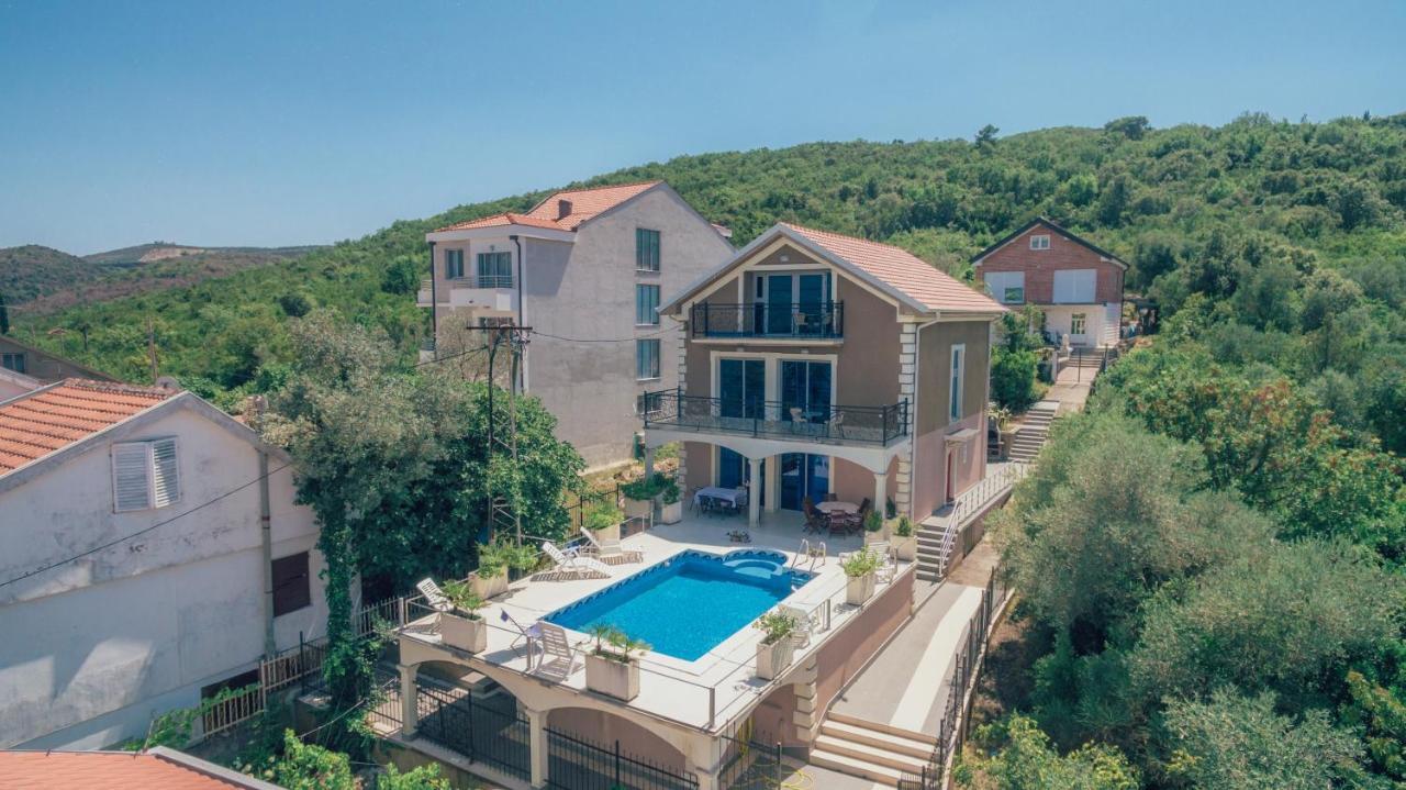 Villa Tivat Exteriér fotografie