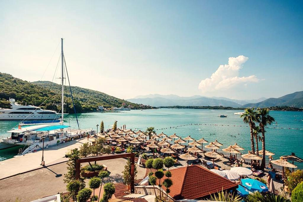 Villa Tivat Exteriér fotografie